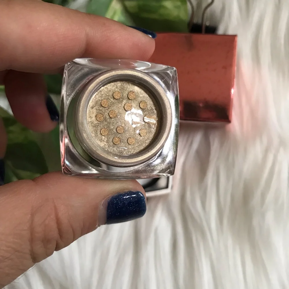 5/$25 Steve Laurant Loose Powder in Antique Olive